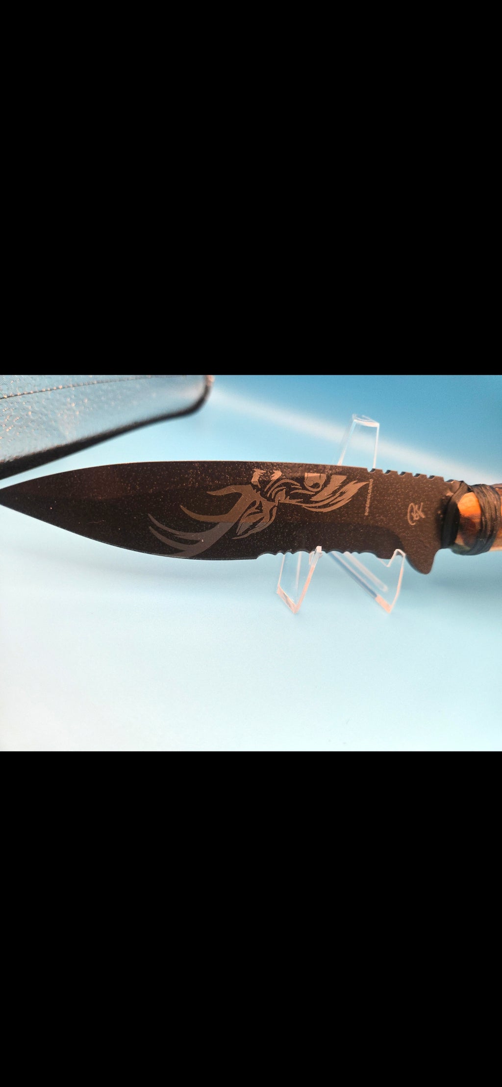 Combat Knife: Deer Leg handle